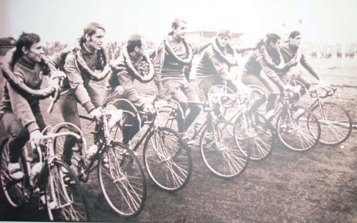 OLYMPUS DIGITAL CAMERA